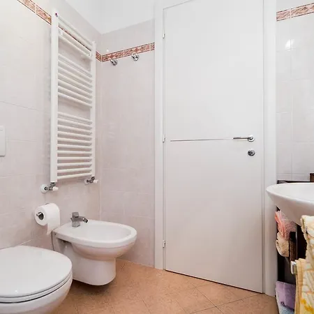 Apartment Vico La Torre Modern Flat Chiavari