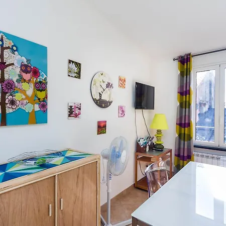Vico La Torre Modern Flat Apartamento Chiavari